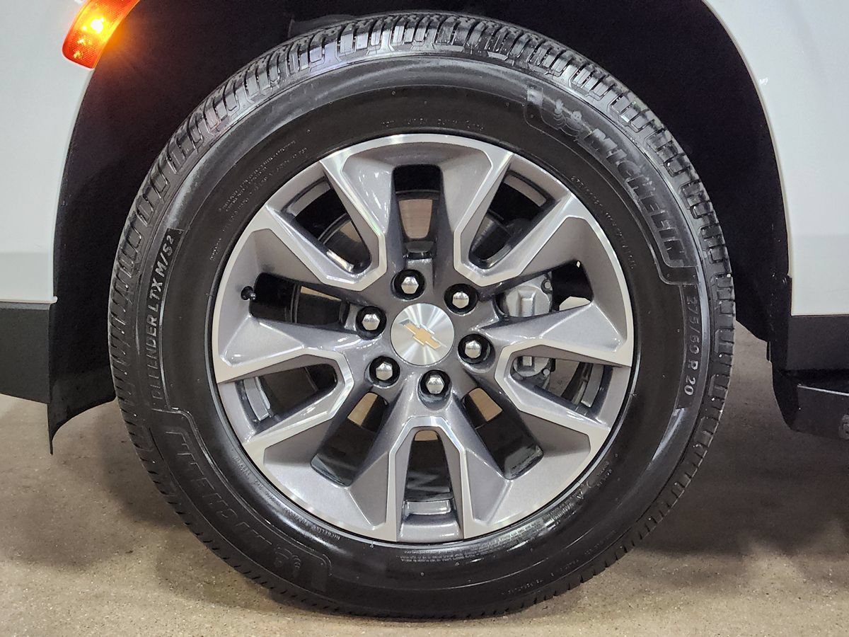 Used 2023 Chevrolet Tahoe LT w/ Luxury Package AWD/4WD image 28