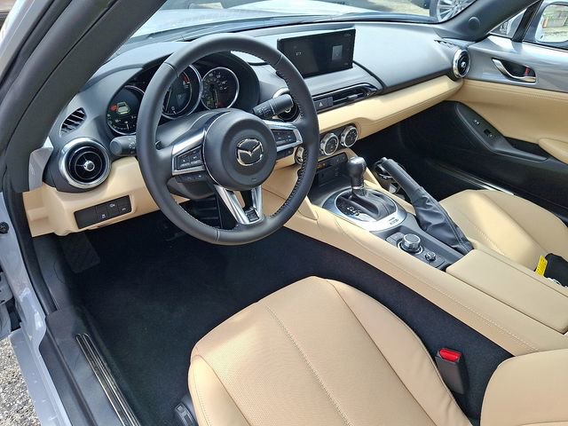 New 2025 MAZDA MX-5 Miata RF Grand Touring image 6