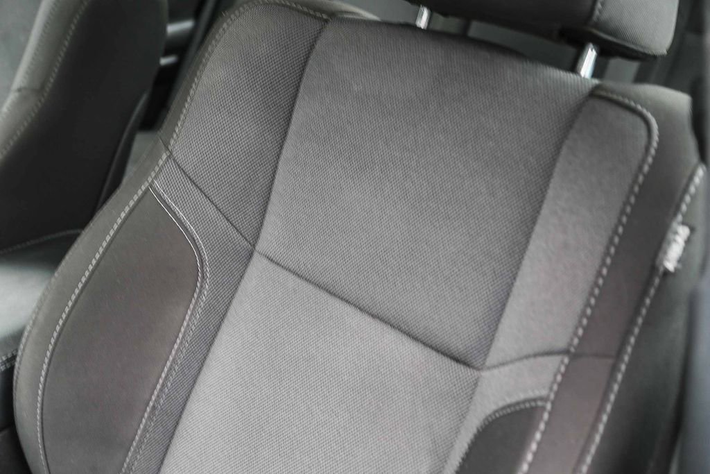 Used 2019 Dodge Charger SXT image 19