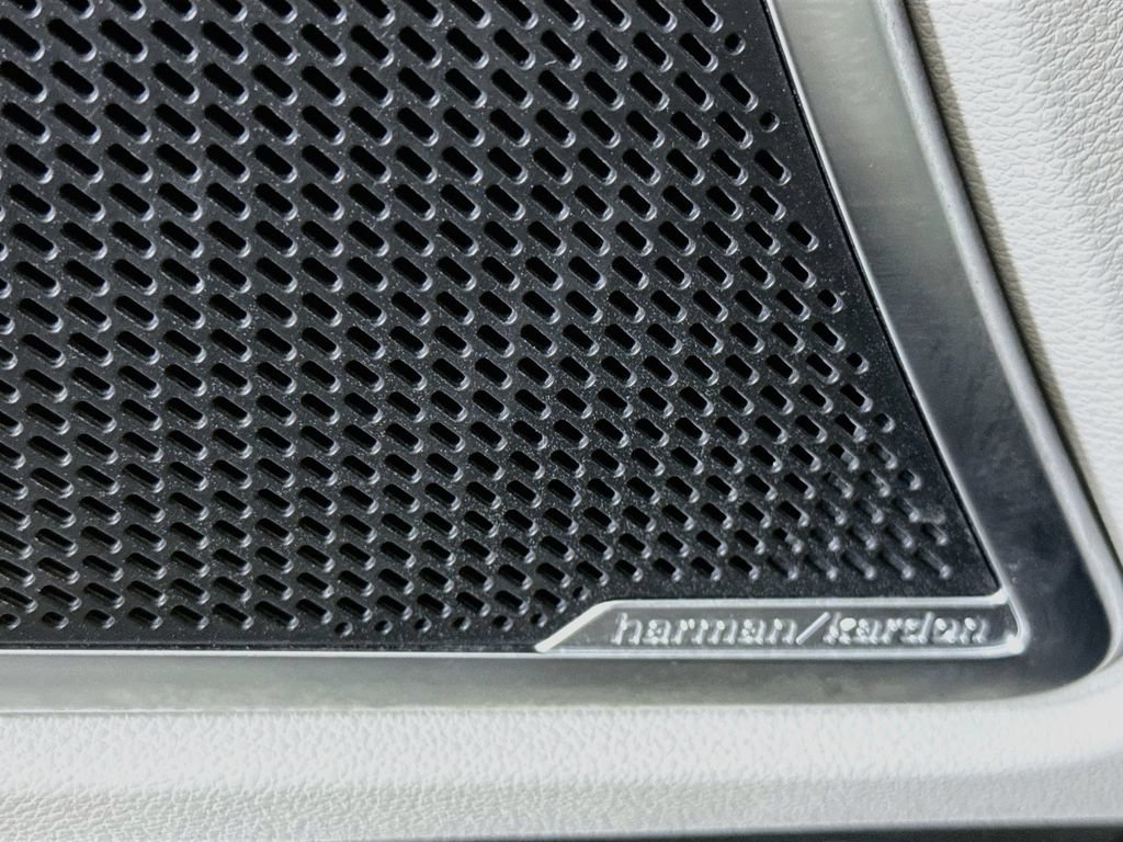 Used 2020 Kia Telluride SX w/ SX Prestige Package AWD/4WD image 12