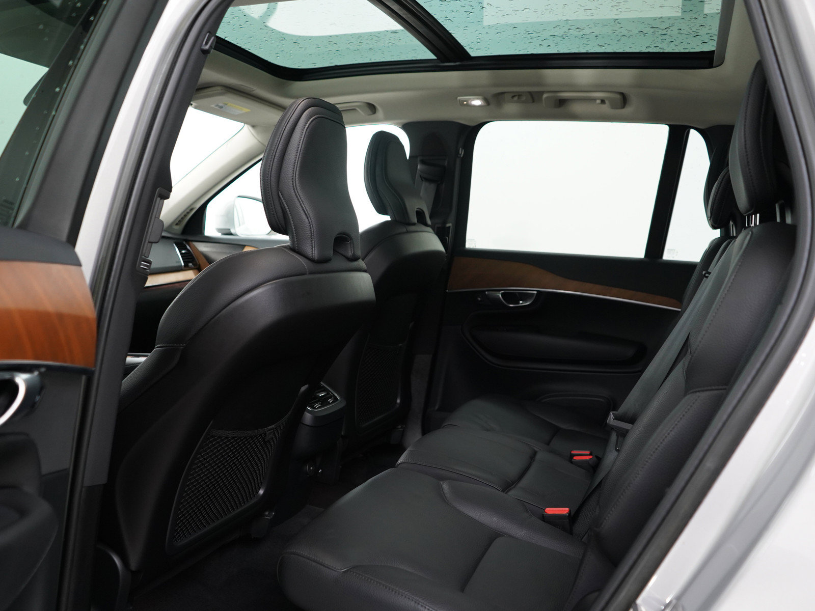Used 2023 Volvo XC90 B6 Plus AWD/4WD image 19