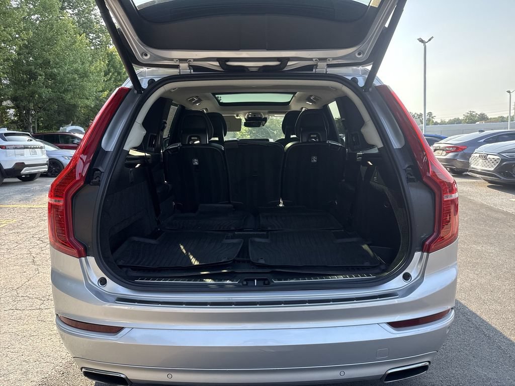 Used 2021 Volvo XC90 T5 Momentum w/ Climate Package AWD/4WD image 18