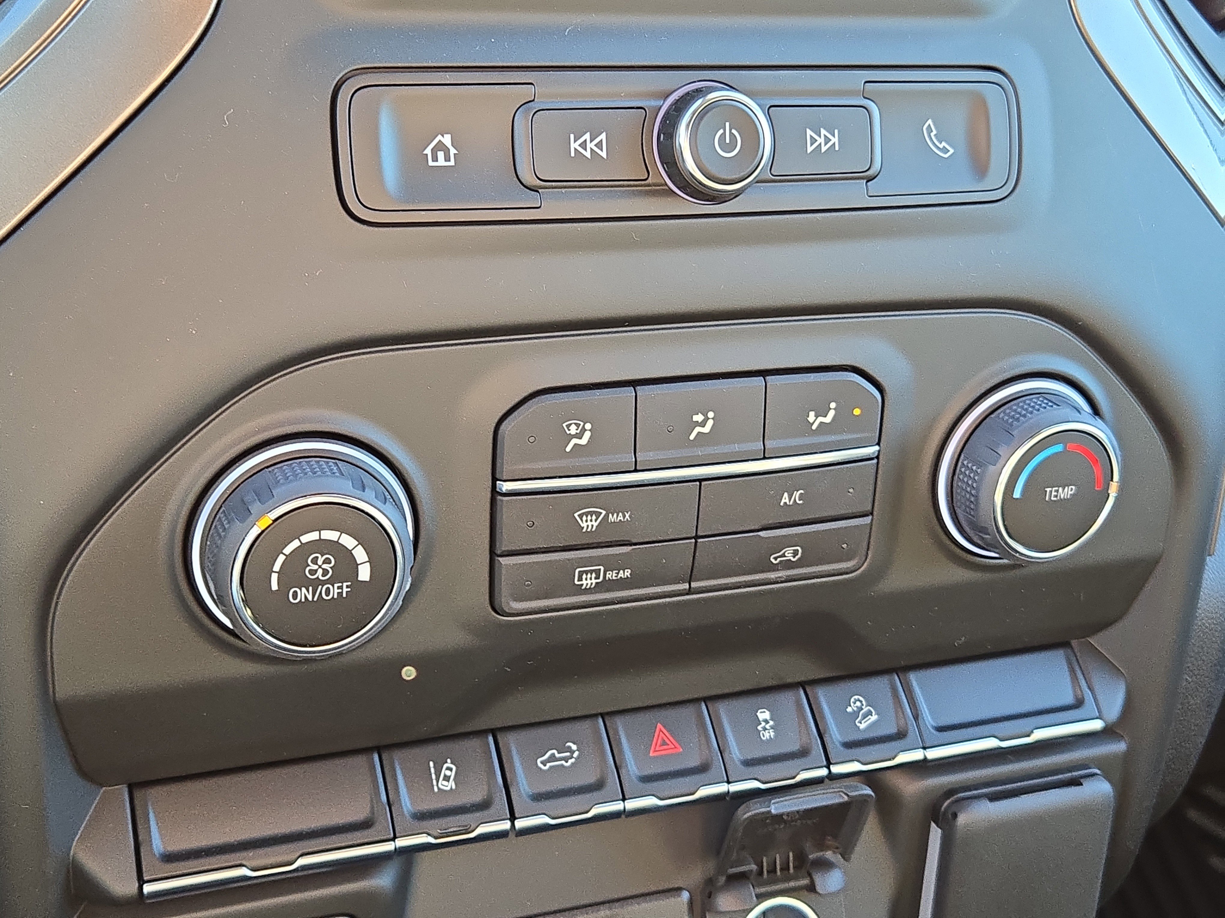 New 2026 Chevrolet Silverado 2500 Custom w/ Custom Convenience Package image 28