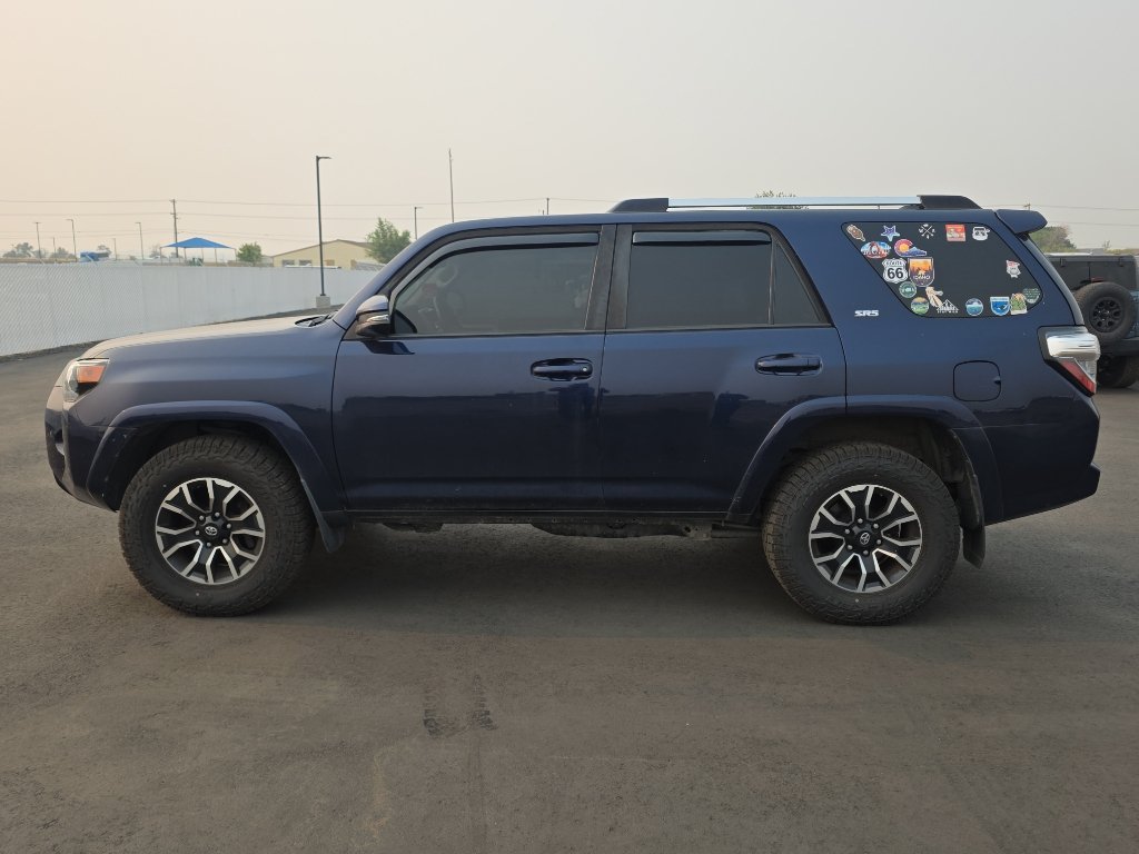 Certified 2019 Toyota 4Runner SR5 Premium AWD/4WD image 4