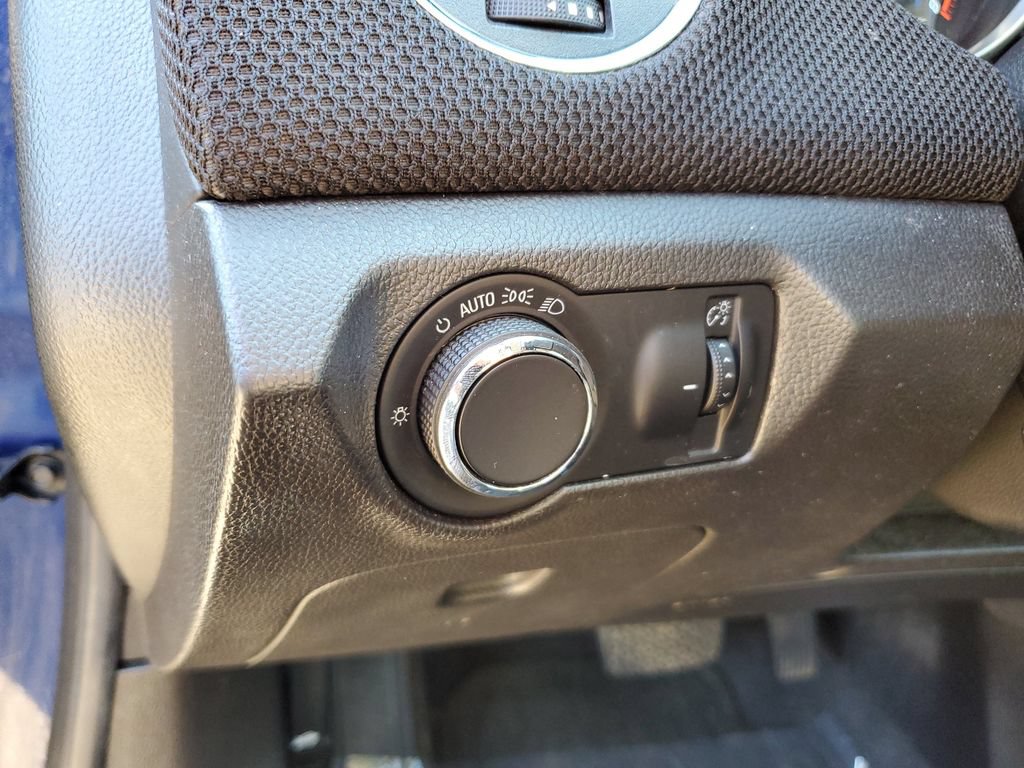 Used 2013 Chevrolet Cruze LT FWD image 15