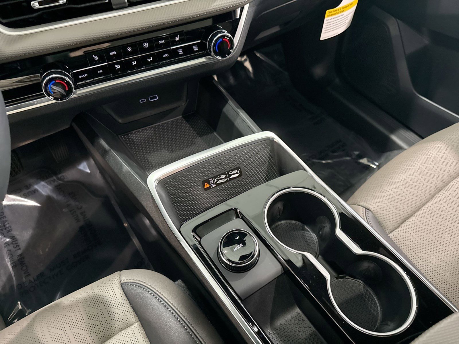 New 2026 Chevrolet Equinox LT w/ Convenience Package II FWD image 17