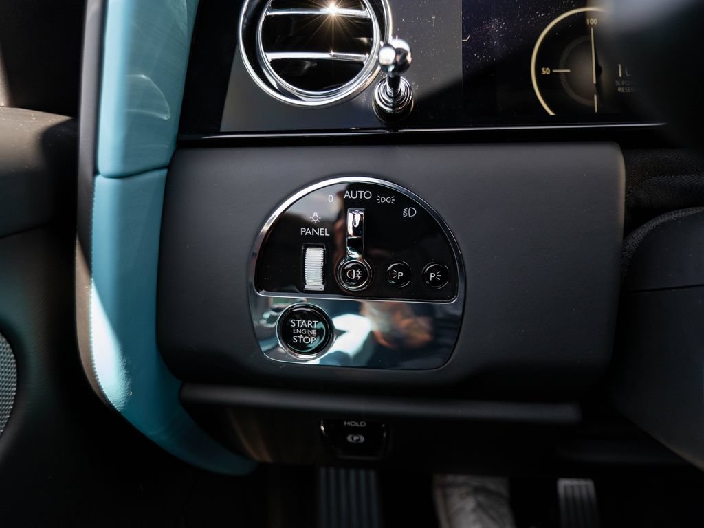 New 2026 Rolls-Royce Cullinan AWD/4WD image 23