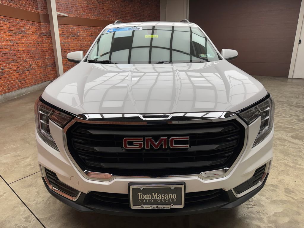 Used 2023 GMC Terrain SLE w/ Driver Convenience Package AWD/4WD image 7