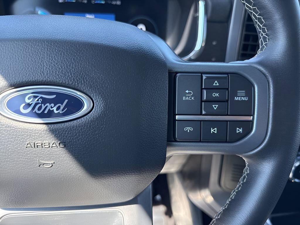 Used 2023 Ford F150 Lightning XLT AWD/4WD image 15