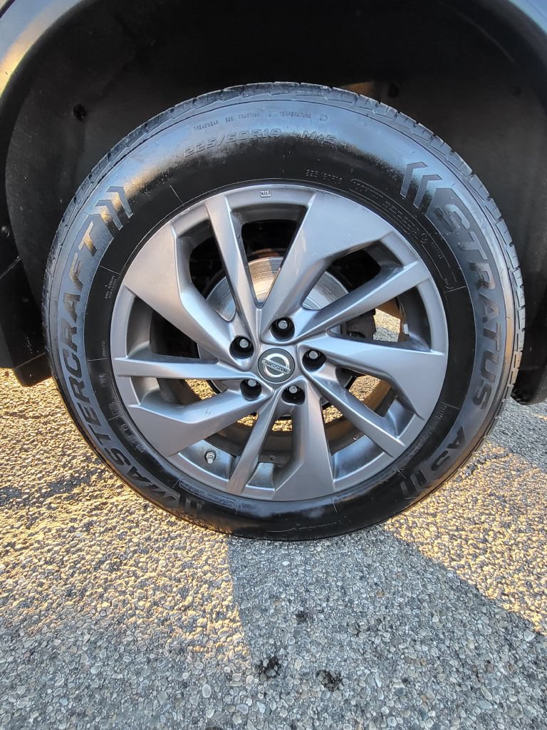 Used 2016 Nissan Rogue SL w/ SL Premium Package AWD/4WD image 29