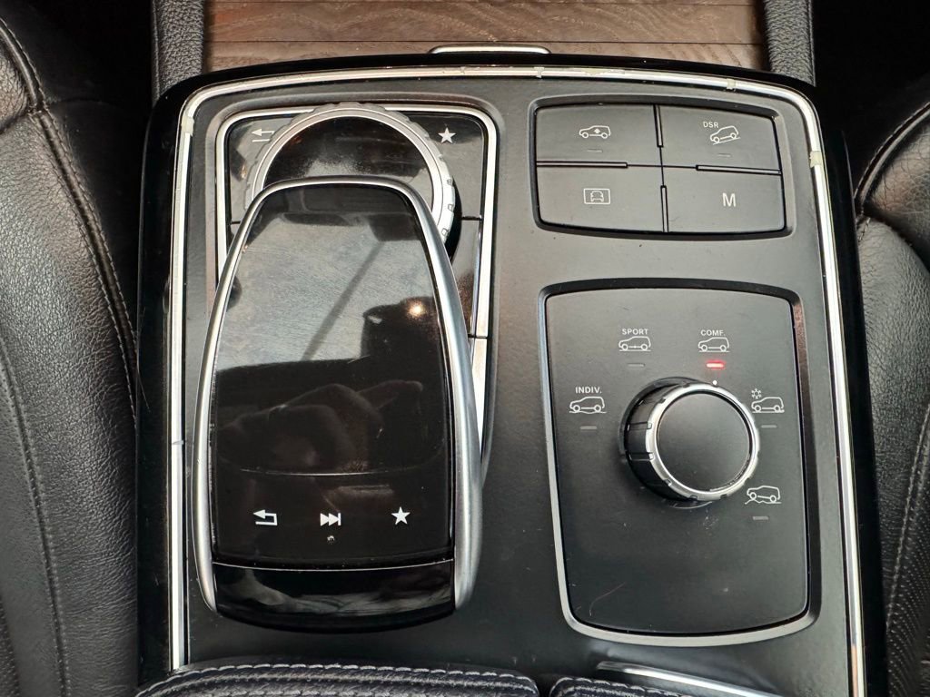 Used 2017 Mercedes-Benz GLS 450 4MATIC image 30