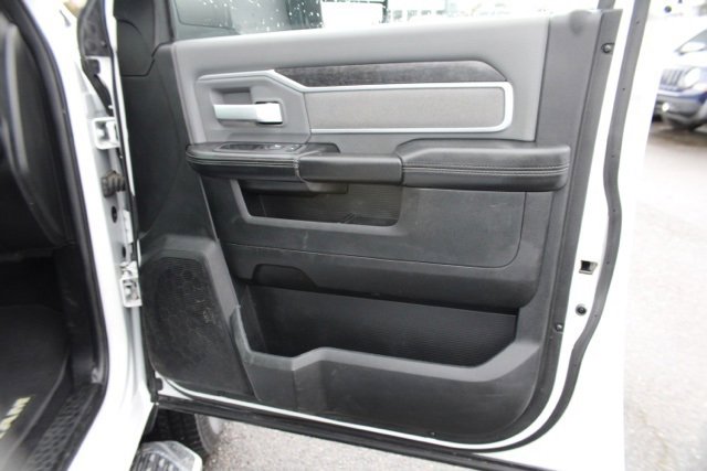 Used 2021 RAM 3500 Big Horn image 33