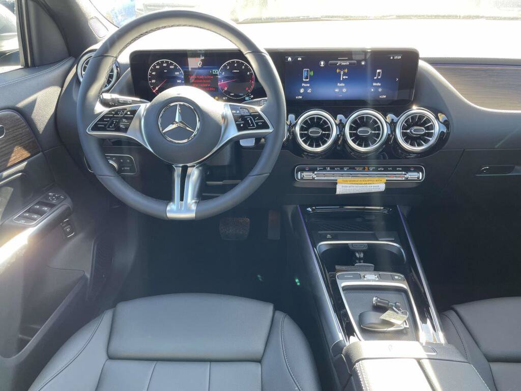 New 2026 Mercedes-Benz GLA 250 4MATIC image 2
