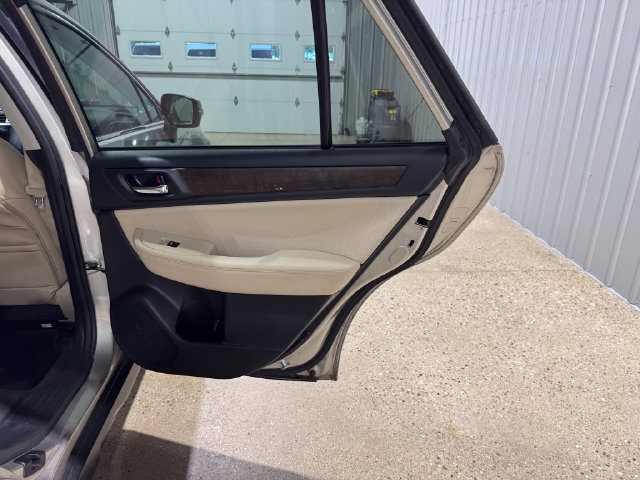 Used 2017 Subaru Outback 2.5i Limited AWD/4WD image 24