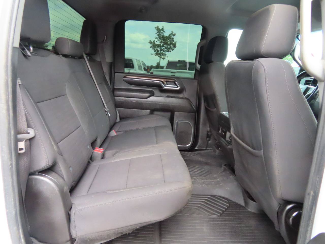 Used 2024 Chevrolet Silverado 2500 LT AWD/4WD image 36