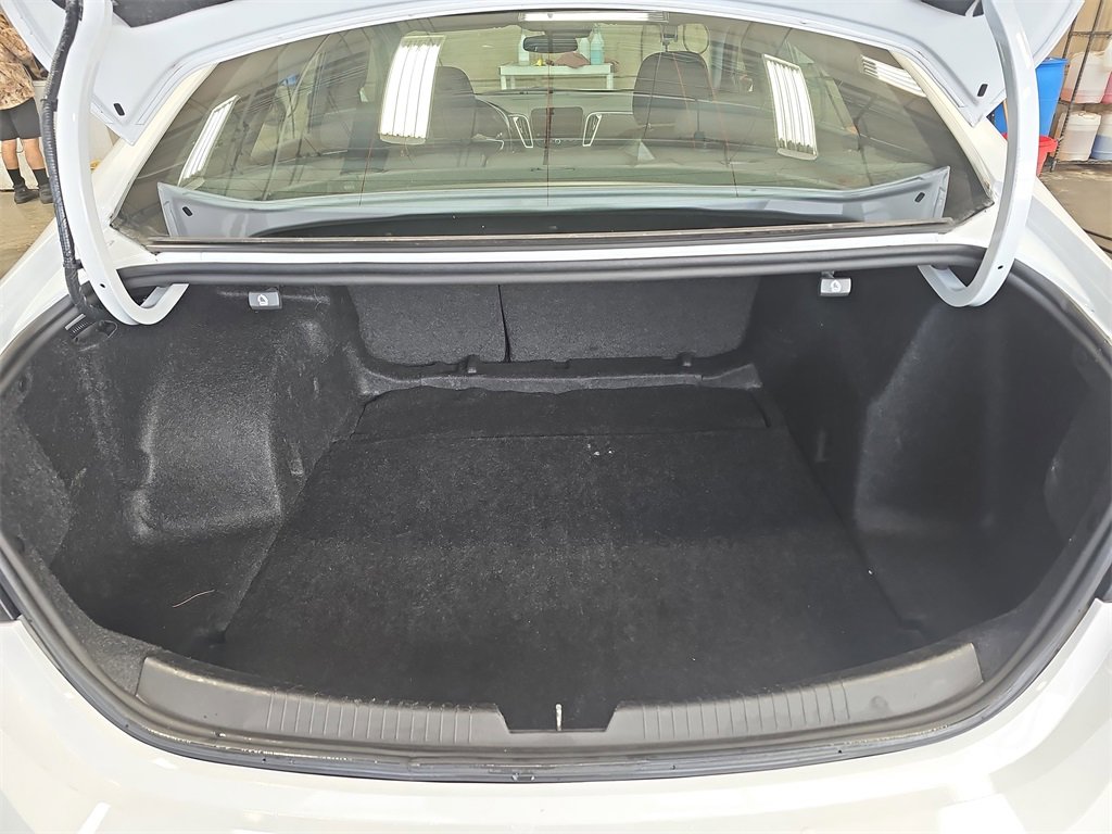 Used 2024 Chevrolet Malibu LT image 12