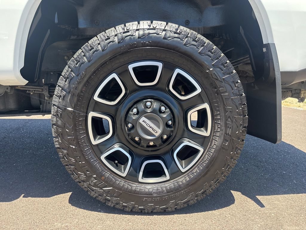 Used 2024 Ford F350 Platinum AWD/4WD image 39