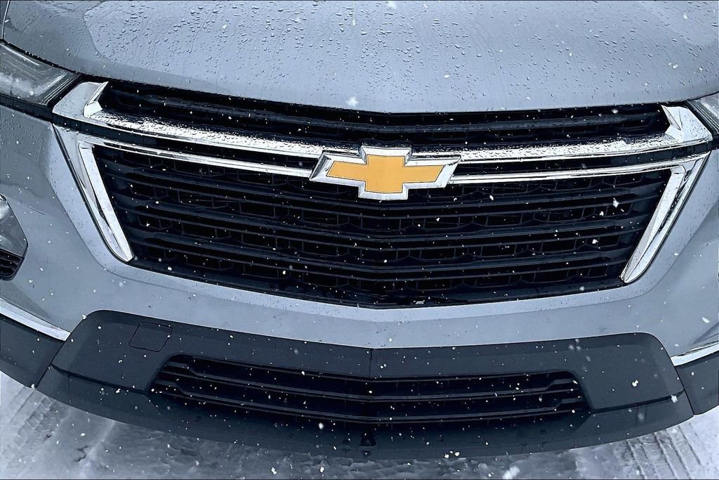 Used 2023 Chevrolet Traverse LS w/ Safety Package image 32