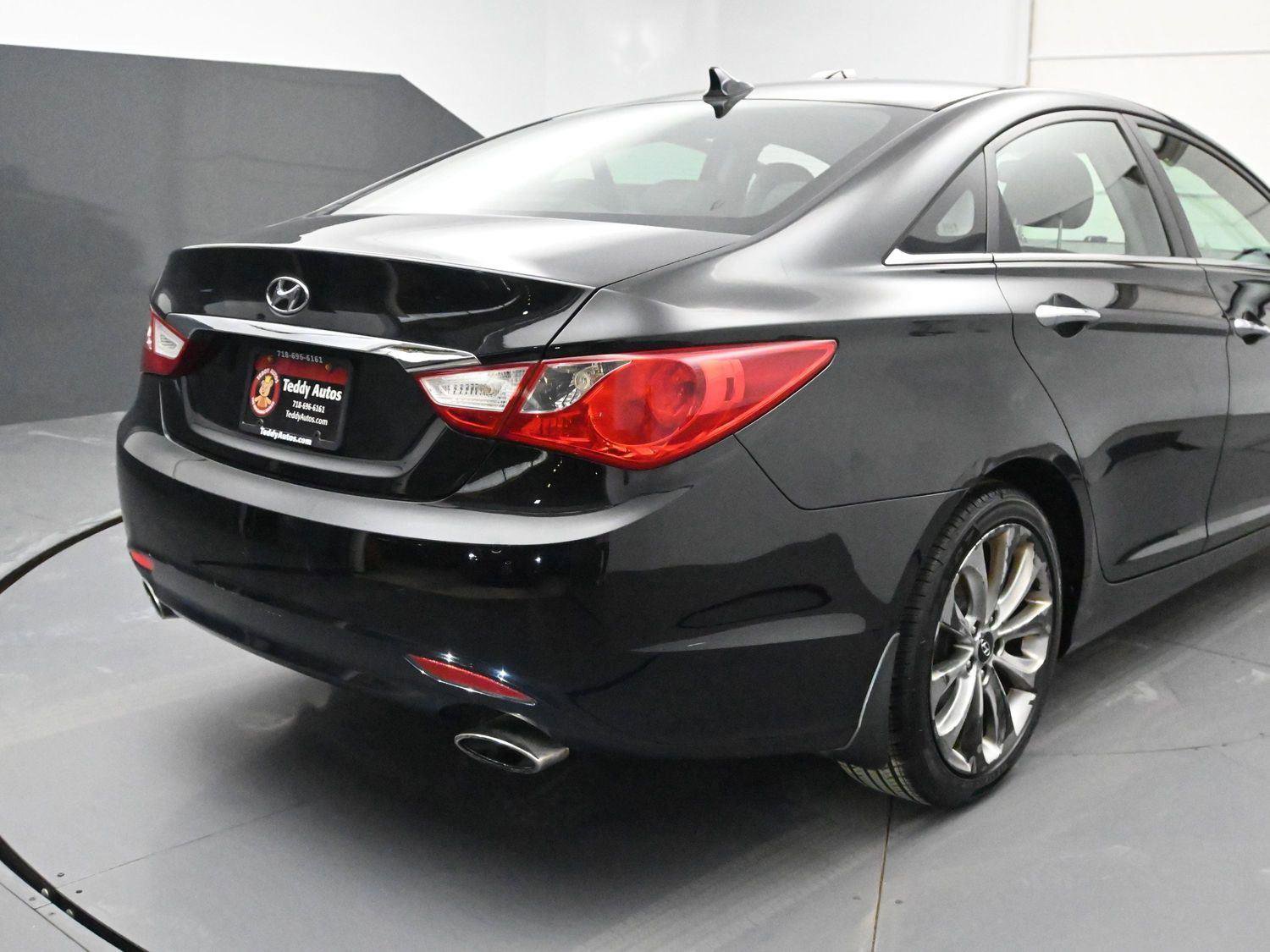 Used 2011 Hyundai Sonata SE FWD image 11