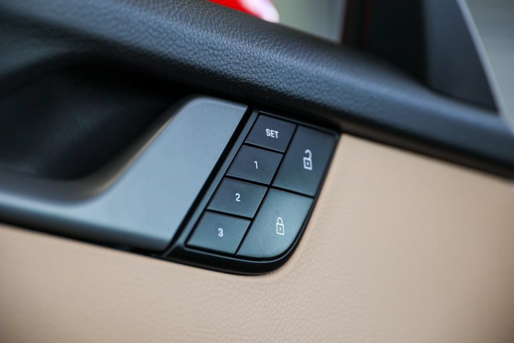 Certified 2024 Porsche 911 Cabriolet image 54