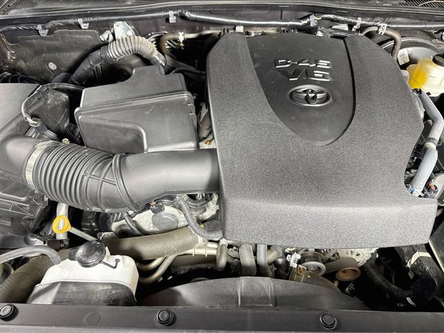 Certified 2022 Toyota Tacoma SR5 w/ Technology Package AWD/4WD image 31