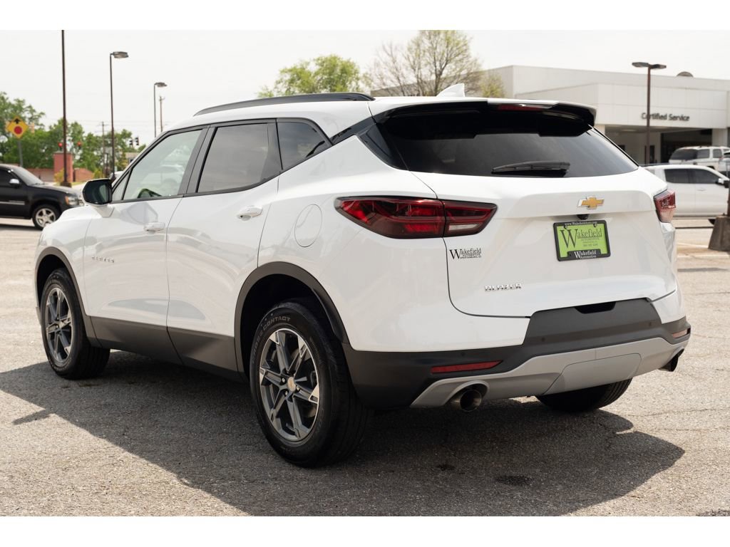 Used 2024 Chevrolet Blazer LT w/ Convenience Package FWD image 6