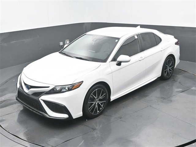 Used 2024 Toyota Camry SE image 30