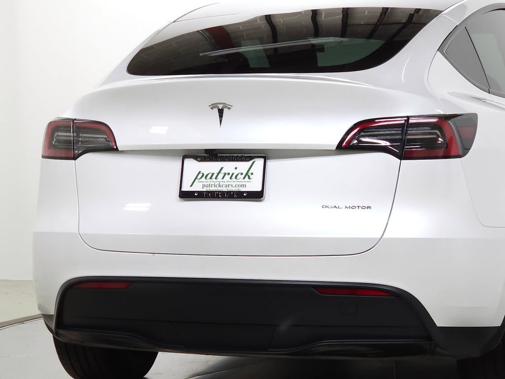 Used 2025 Tesla Model Y Long Range AWD/4WD image 7