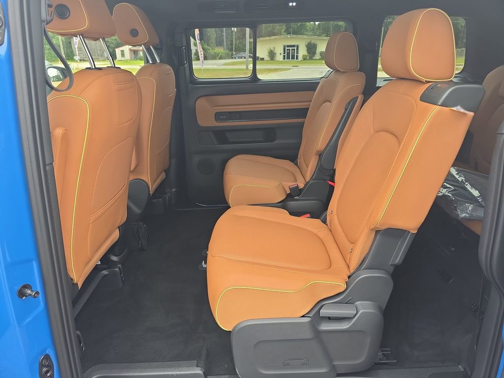 New 2025 Volkswagen ID. Buzz Pro S Plus image 14