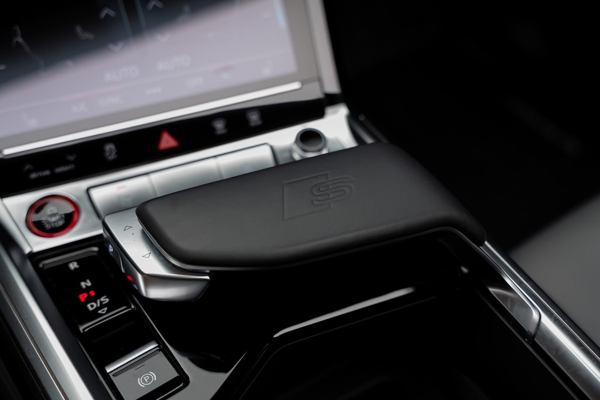 Used 2024 Audi SQ8 e-tron Premium Plus AWD/4WD image 53