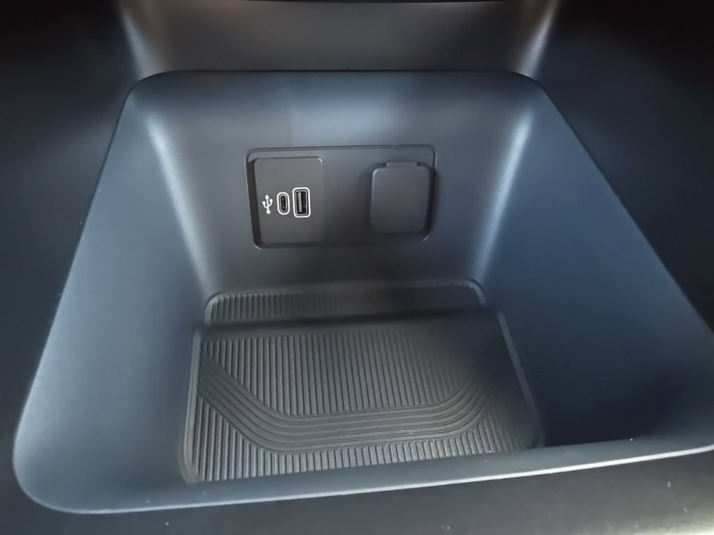 New 2026 Ford Explorer Active image 31