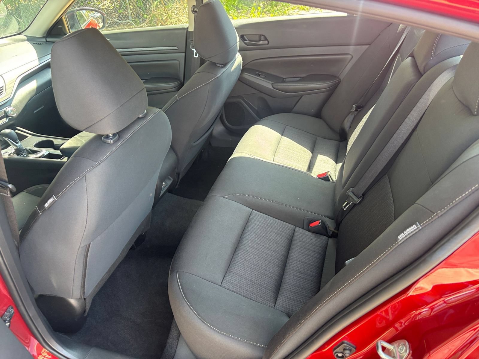 Used 2025 Nissan Altima 2.5 SV FWD image 27