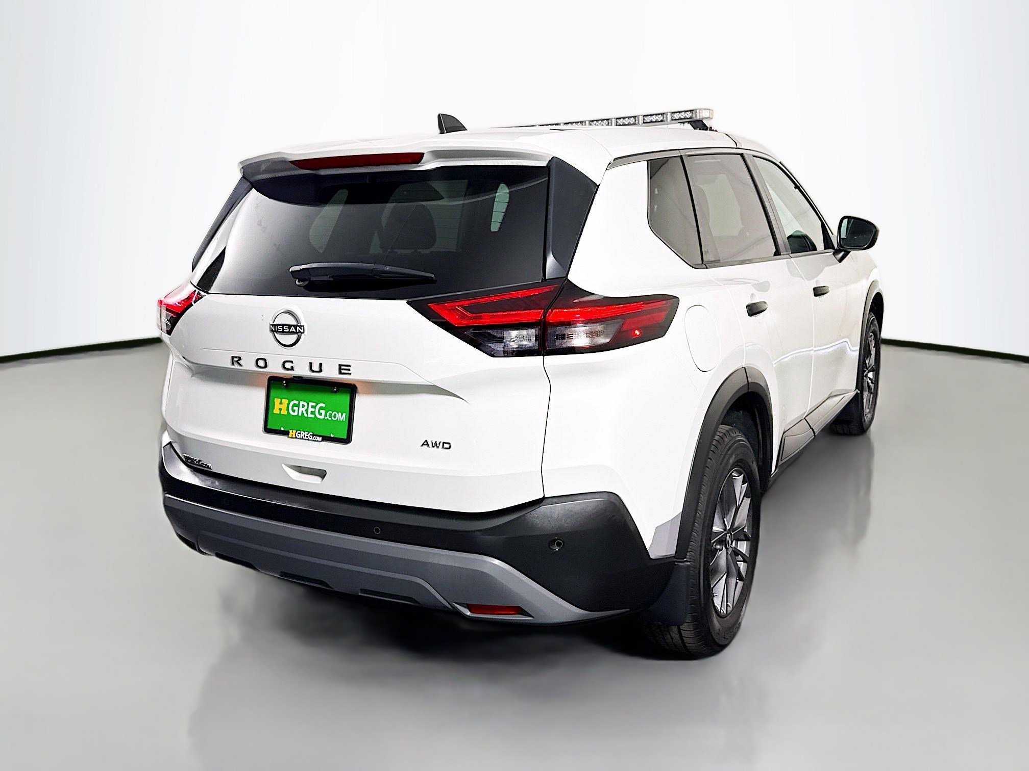 Used 2022 Nissan Rogue S AWD/4WD image 10