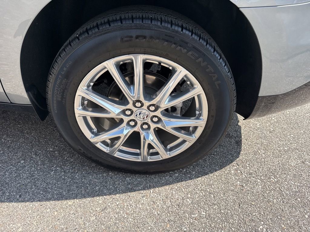 Used 2024 Buick Enclave Essence w/ Experience Buick Package image 9