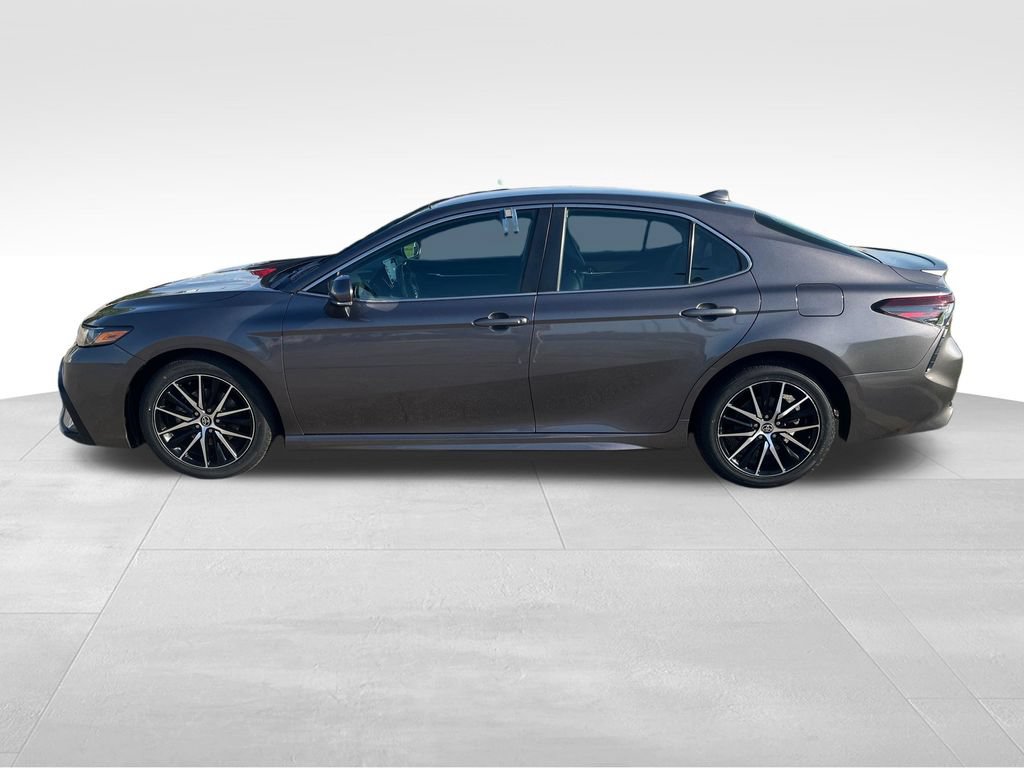 Certified 2023 Toyota Camry SE FWD image 2