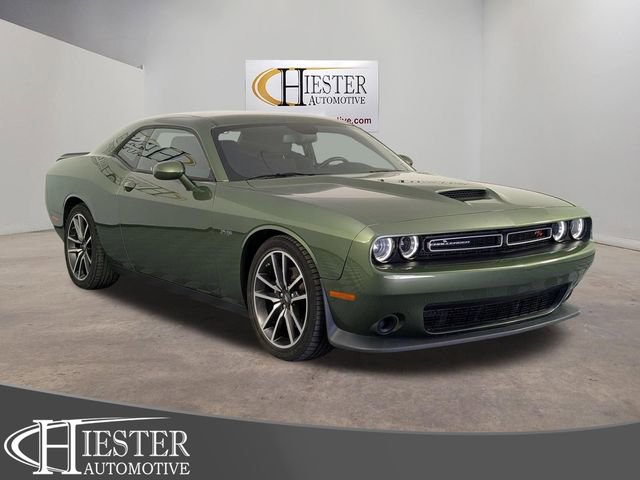 Used 2023 Dodge Challenger R/T RWD image 1