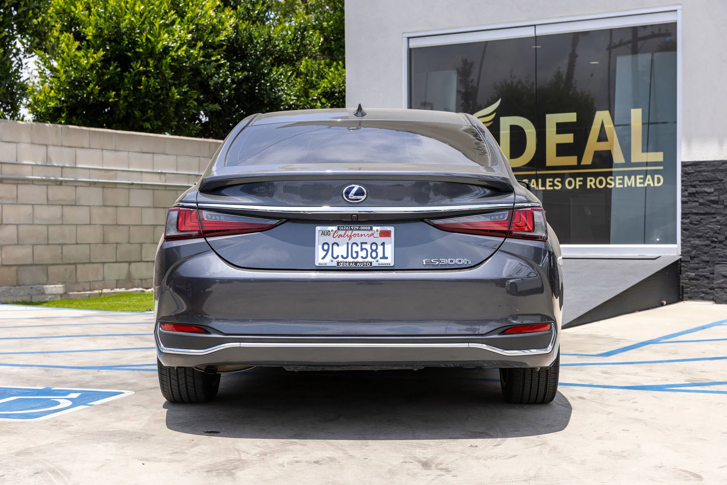 Used 2022 Lexus ES 300h w/ Accessory Package FWD image 14