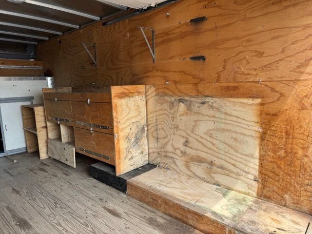 Used 2017 GMC Savana 3500 RWD image 13