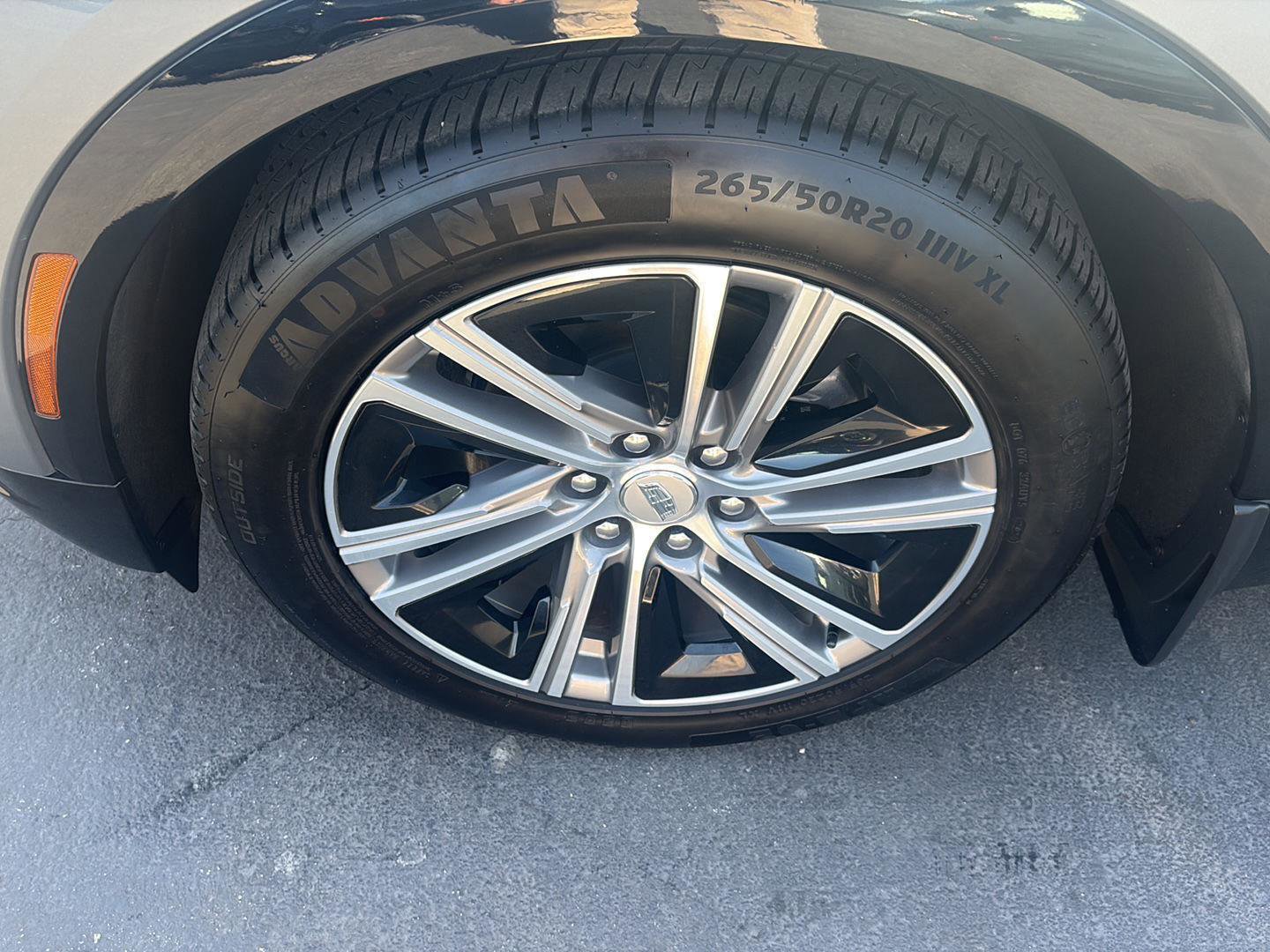 Used 2023 Cadillac Lyriq 2WD image 18