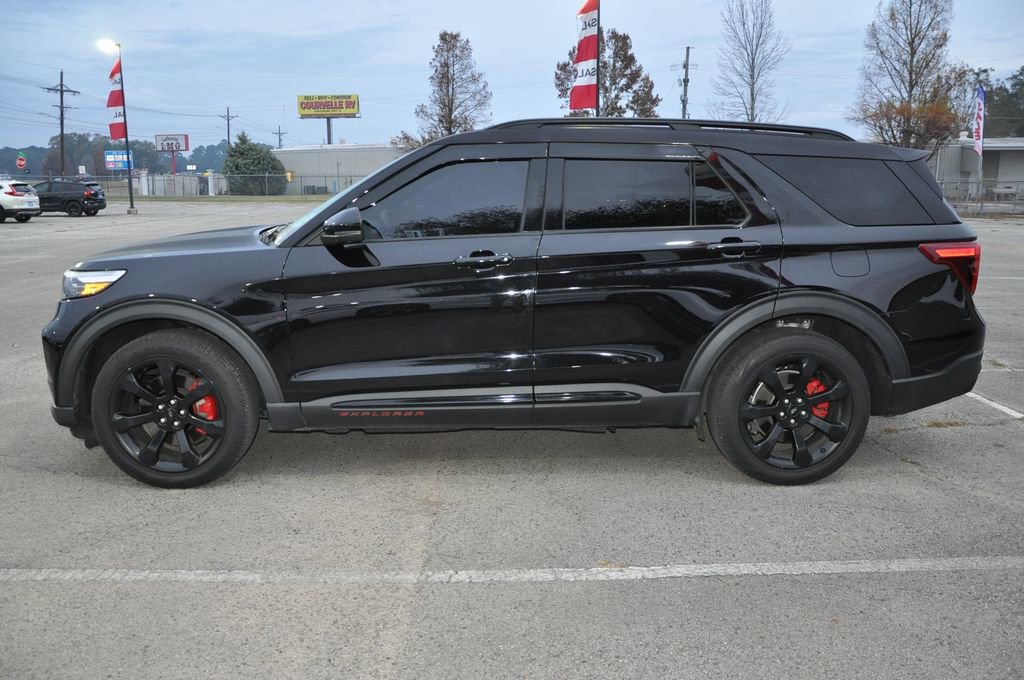 Used 2023 Ford Explorer ST w/ Equipment Group 401A image 2