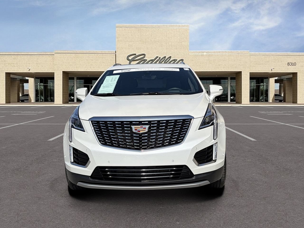 Certified 2023 Cadillac XT5 Premium Luxury w/ Technology Package AWD/4WD image 2