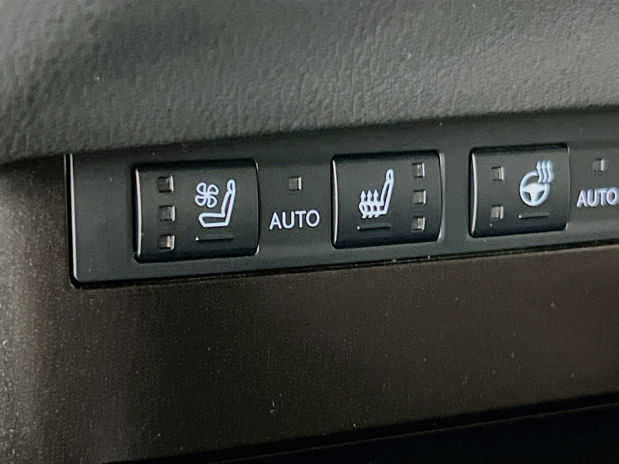 Used 2024 Lexus ES 300h w/ Premium Package FWD image 20