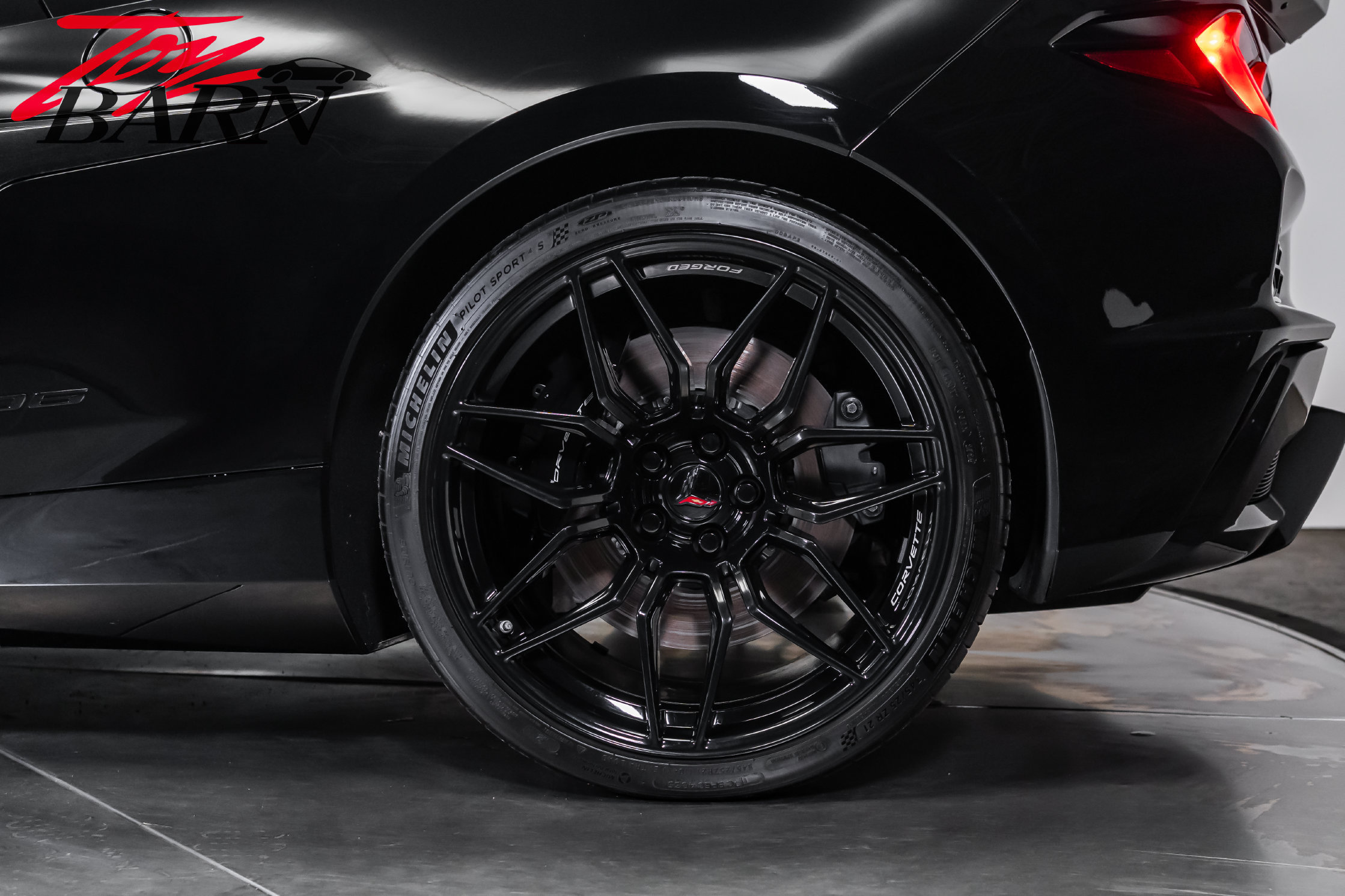Used 2026 Chevrolet Corvette Z06 w/ Stealth Interior Trim Package RWD image 25