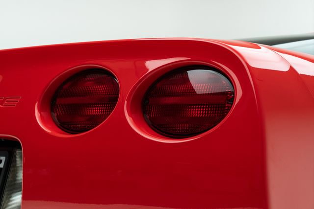 Used 1999 Chevrolet Corvette Coupe w/ Performance Handling Pkg image 15