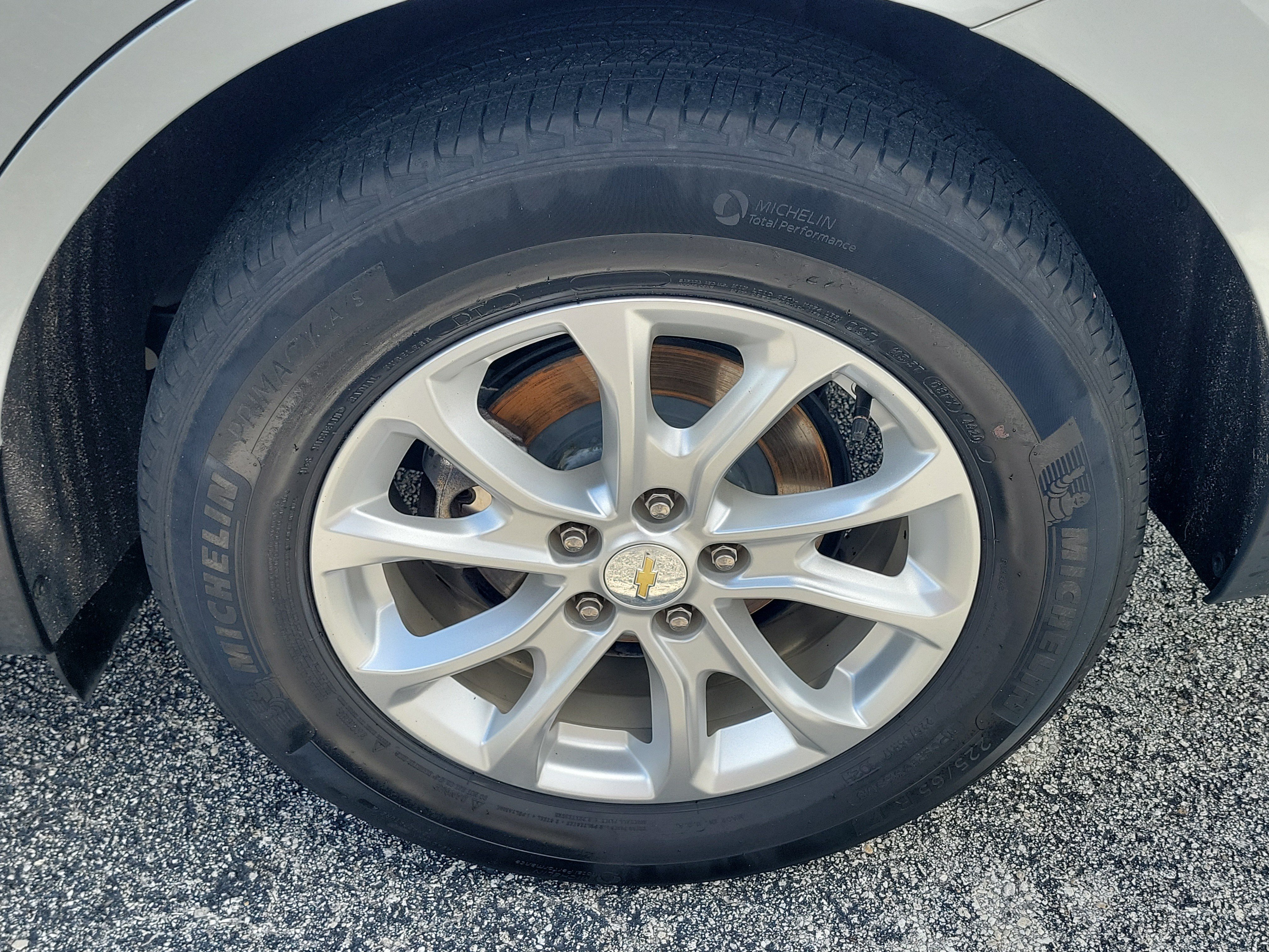 Used 2021 Chevrolet Equinox LS FWD image 8