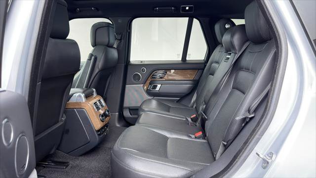 Used 2019 Land Rover Range Rover Supercharged AWD/4WD image 17