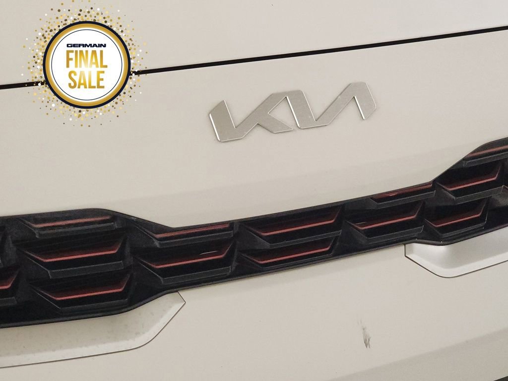 Certified 2024 Kia Forte GT-Line image 11