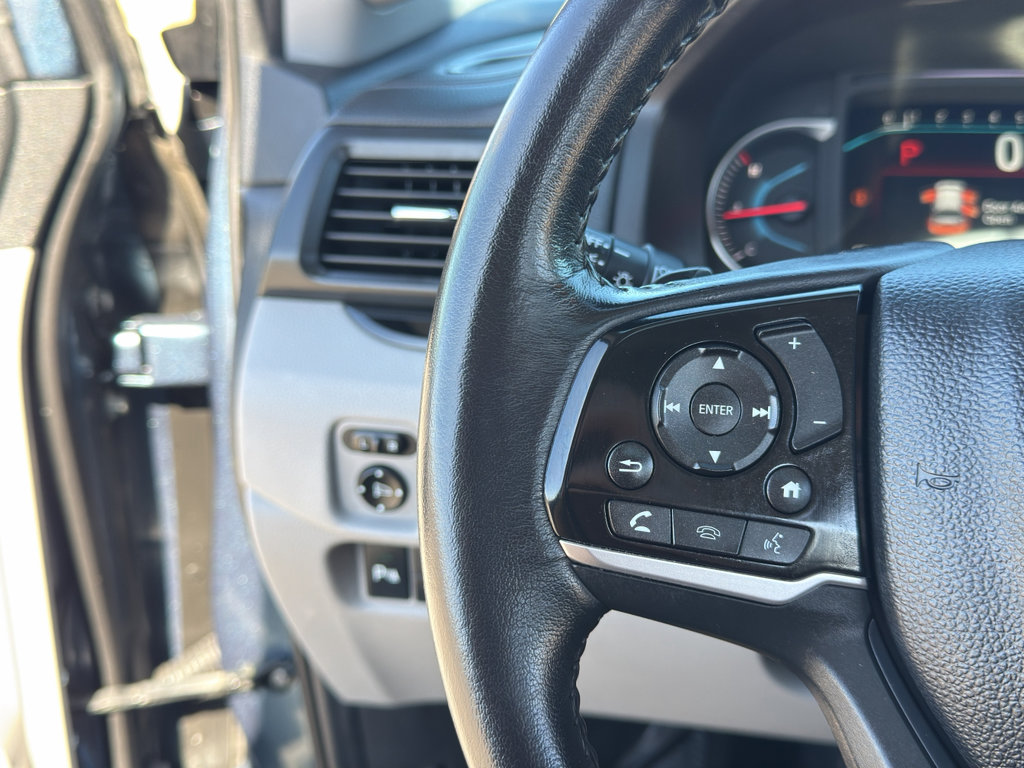 Used 2020 Honda Pilot Touring image 32