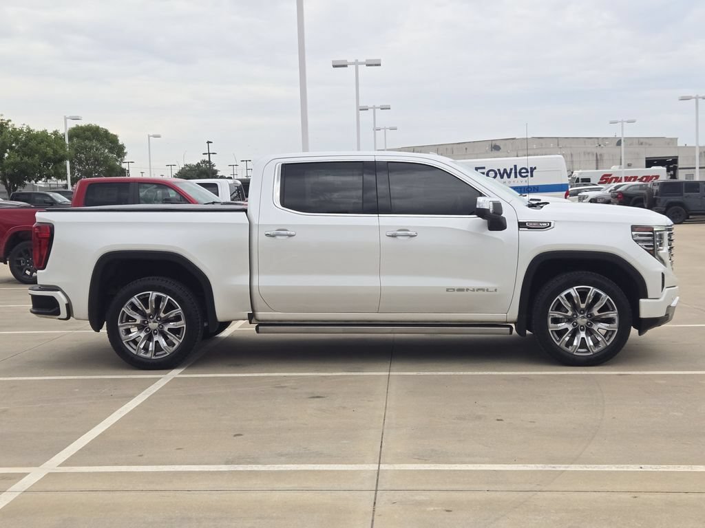 Used 2023 GMC Sierra 1500 Denali w/ Denali Reserve Package AWD/4WD image 4