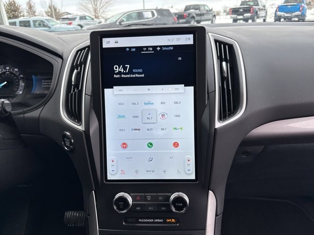 Used 2024 Ford Edge SEL w/ Convenience Package image 9